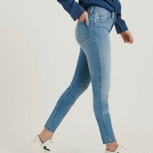 Lucky Brand High Rise Bridgette Skinny Jean Slightly Distressed